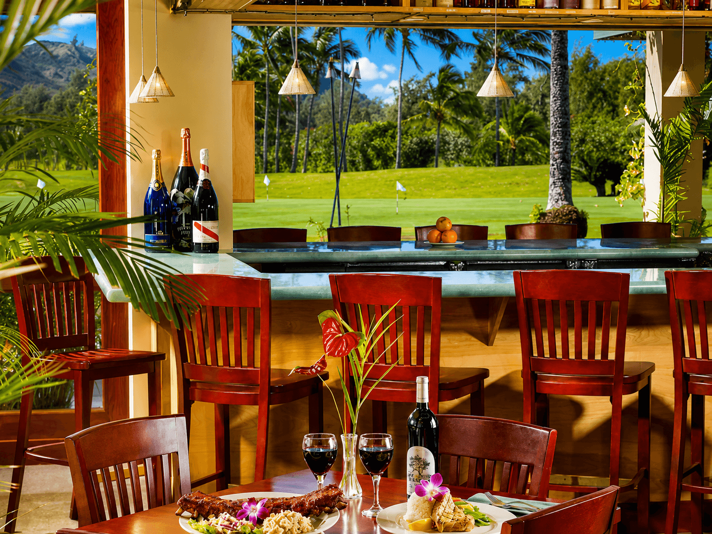 Lei Lei’s Bar & Grill beside the golf course at Turtle Bay